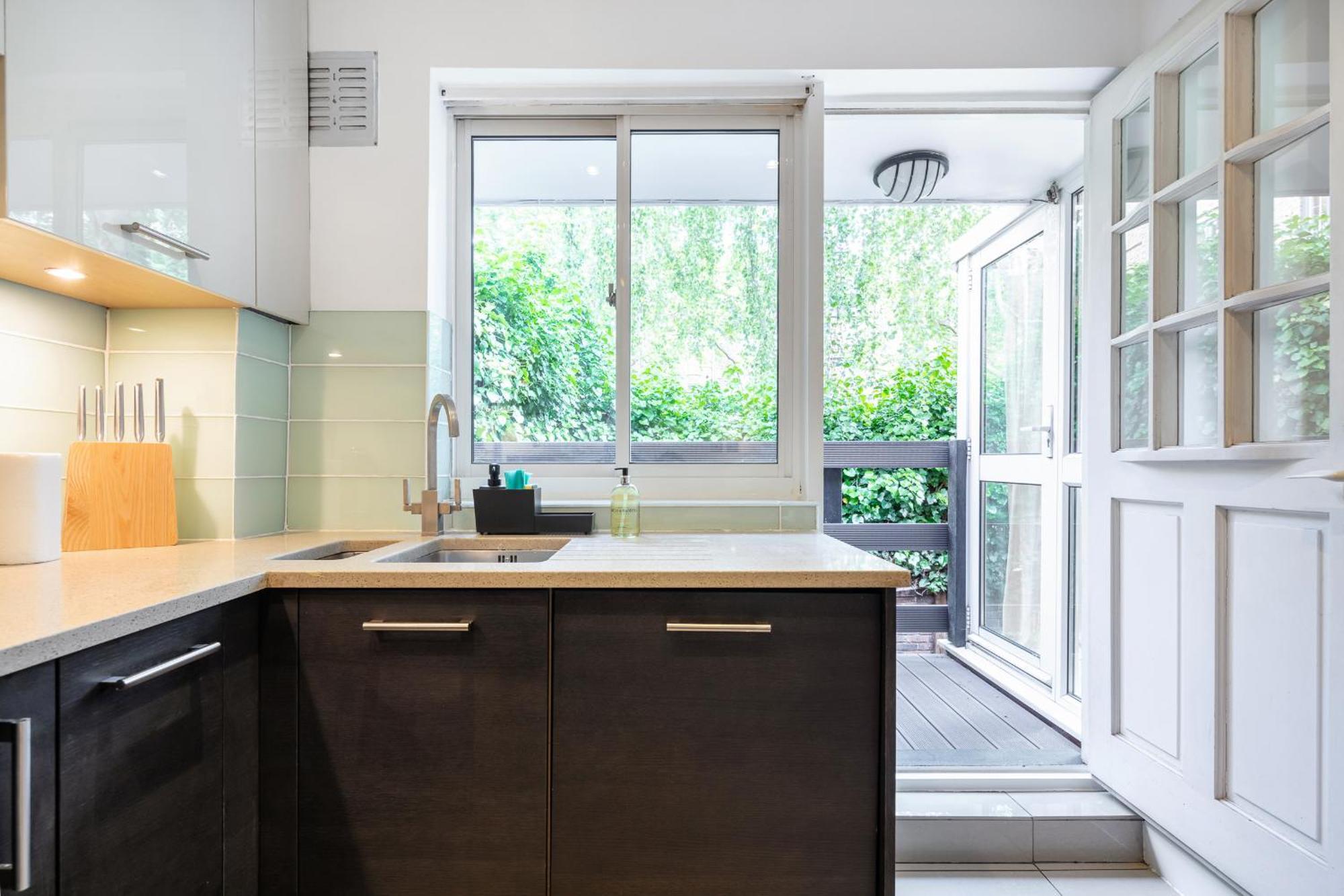 Rare 4Beds Townhouse In Kensington With Patio Villa London Exteriör bild
