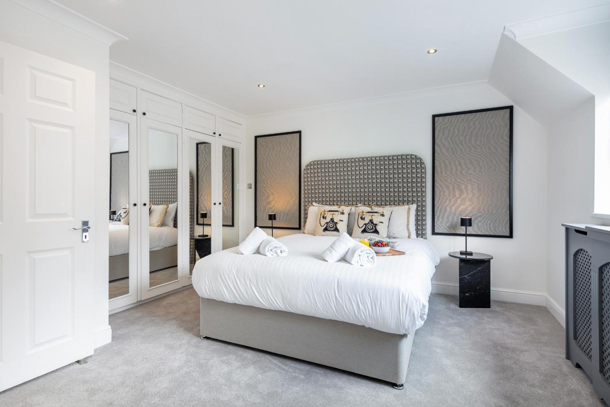 Rare 4Beds Townhouse In Kensington With Patio Villa London Exteriör bild