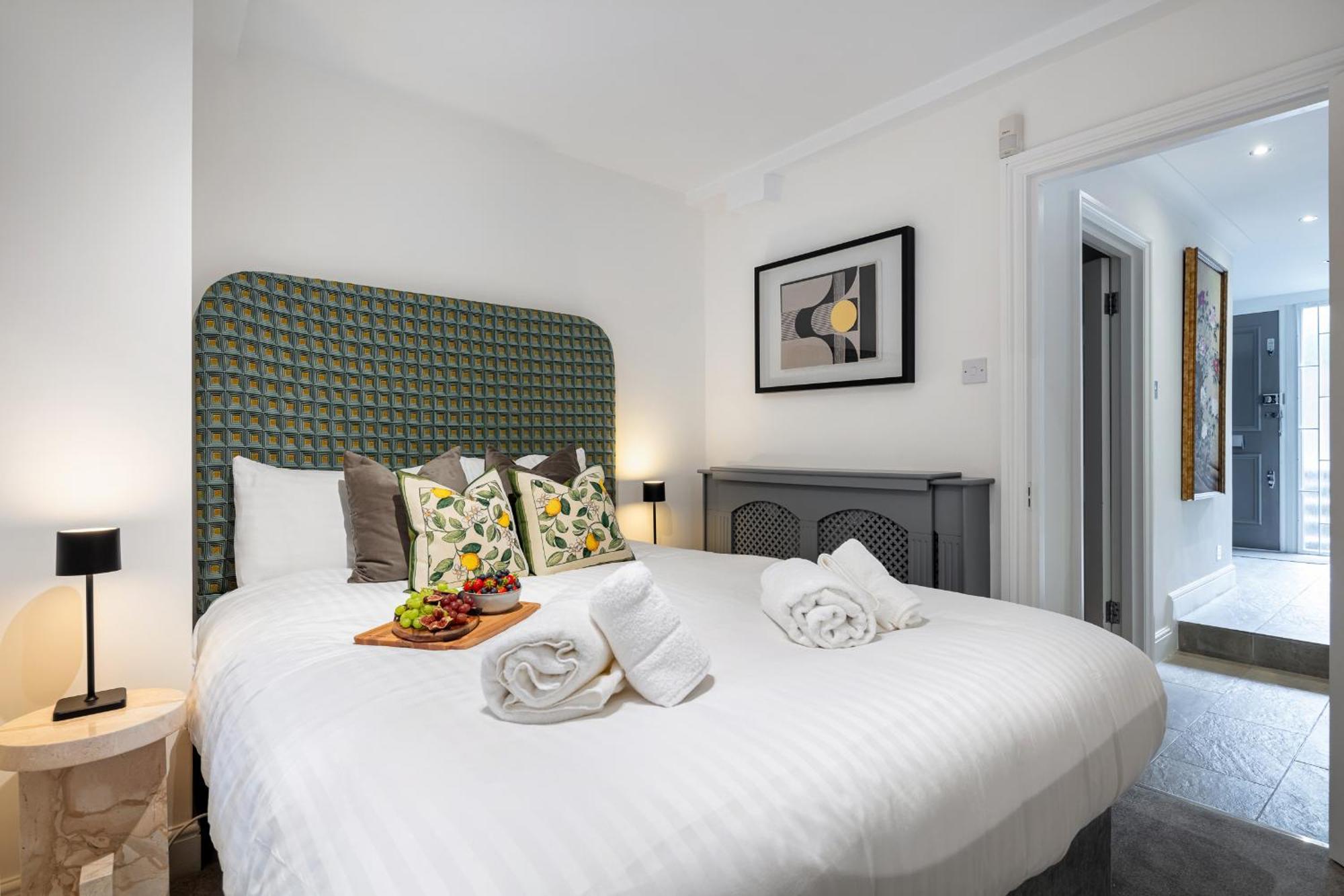 Rare 4Beds Townhouse In Kensington With Patio Villa London Exteriör bild